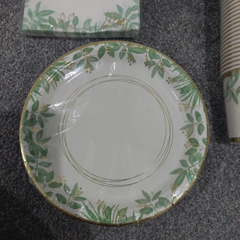 Party tableware 24 settings leaf white green gold plates napkins cups ribbon